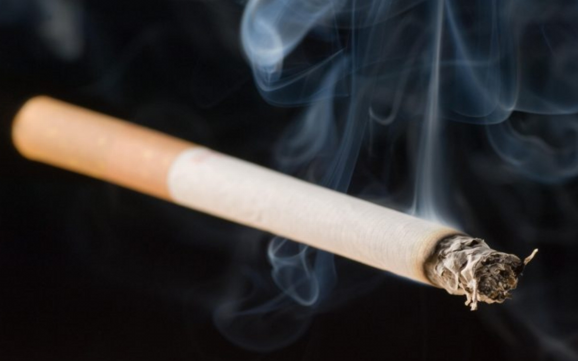 Yeni Zelanda, bir sonraki jenerasyonun sigara içmesini yasa dışı kılacak
