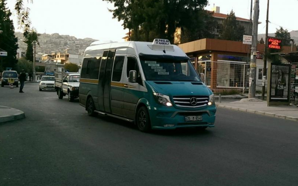 İzmir'de minibüs ücretlerine zam