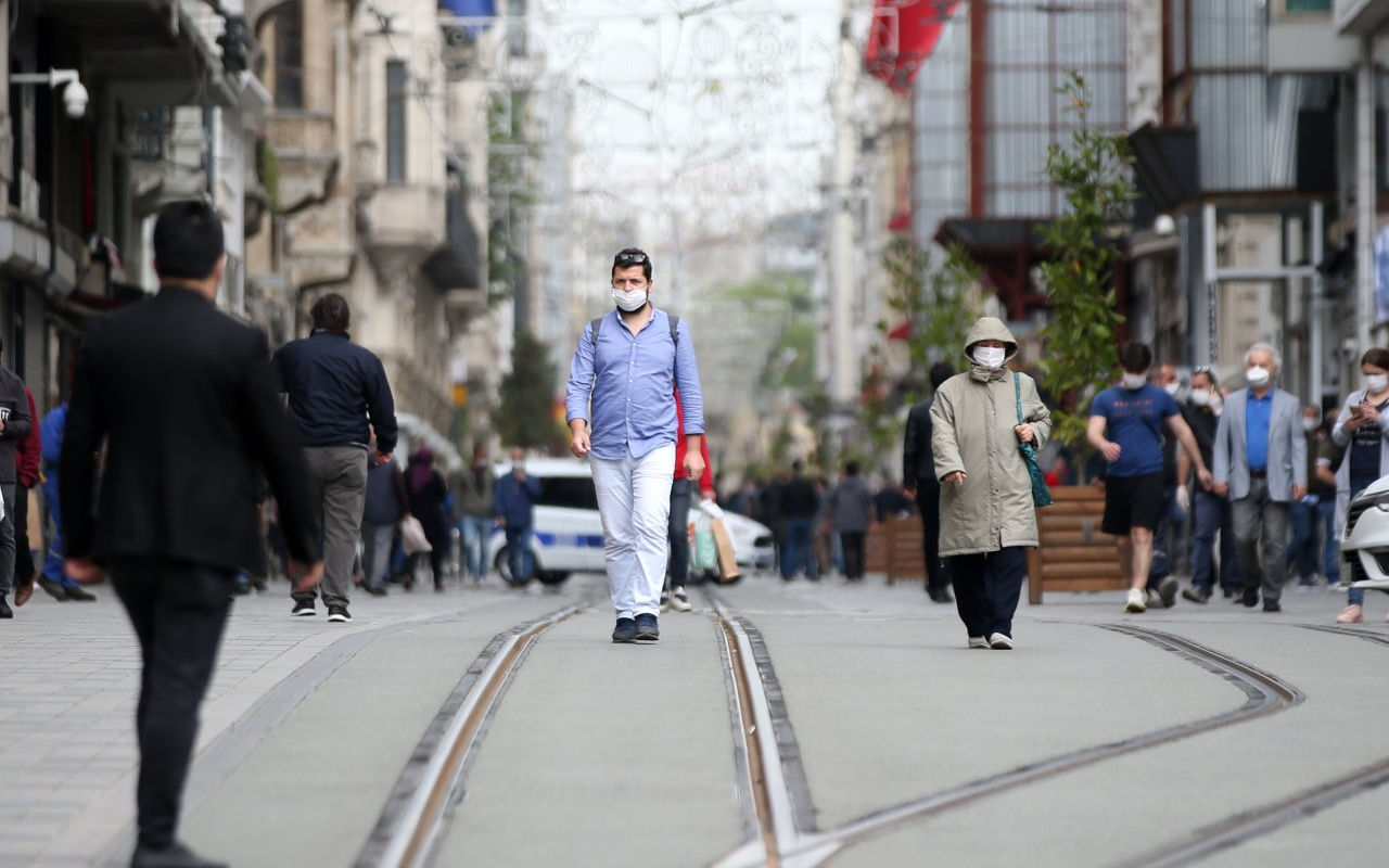 Türkiye'de Covid-19: 24 saatte 203 can kaybı