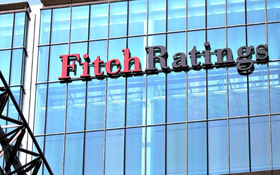 Fitch, küresel büyüme tahminini düşürdü