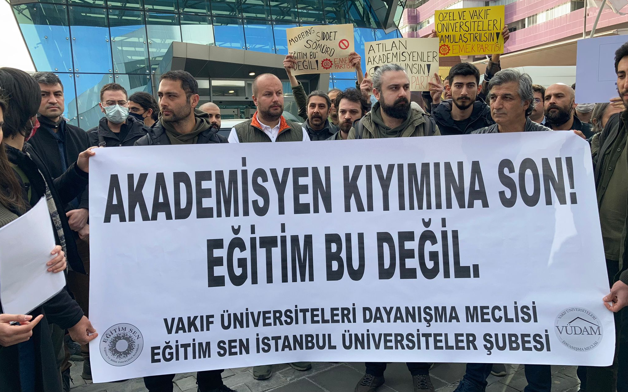 “Nişantaşı Üniversitesi eğitim değil, zulüm yuvasına dönüştü”