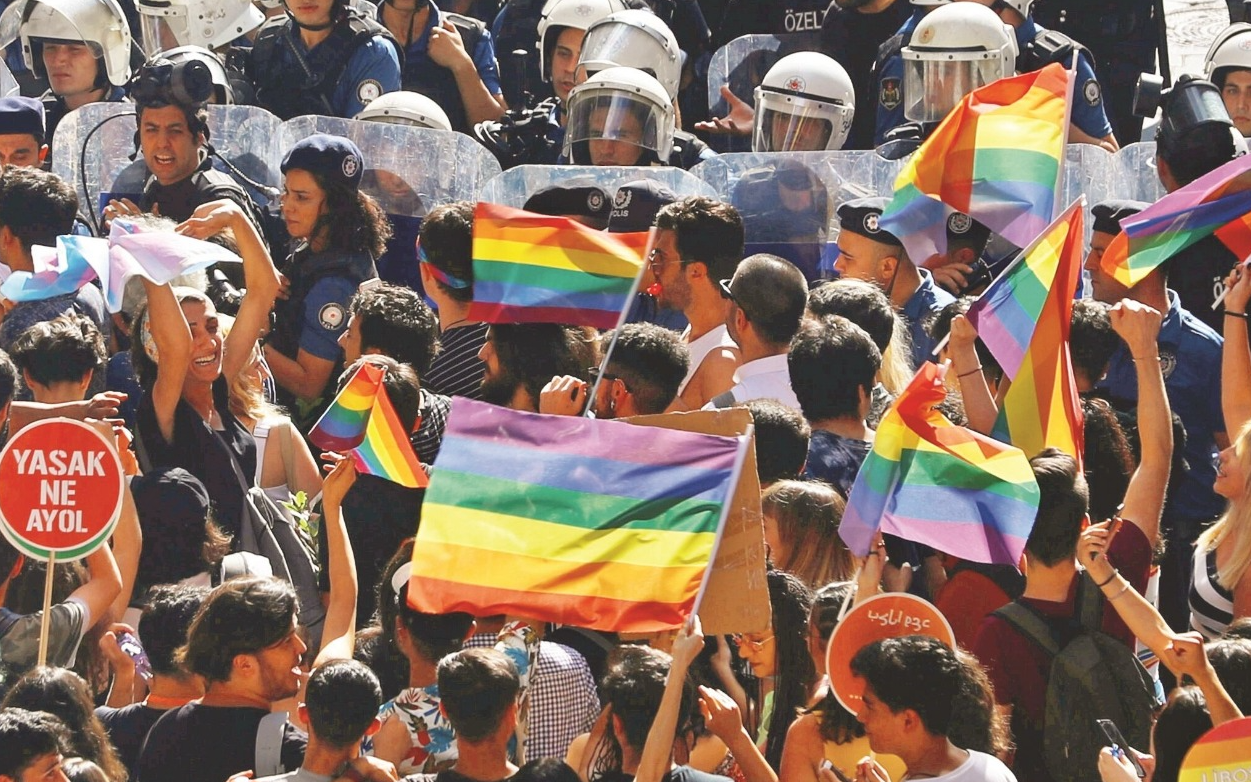1 Mayıs’a giderken: LGBTİ+ emekçiler ne istiyor?