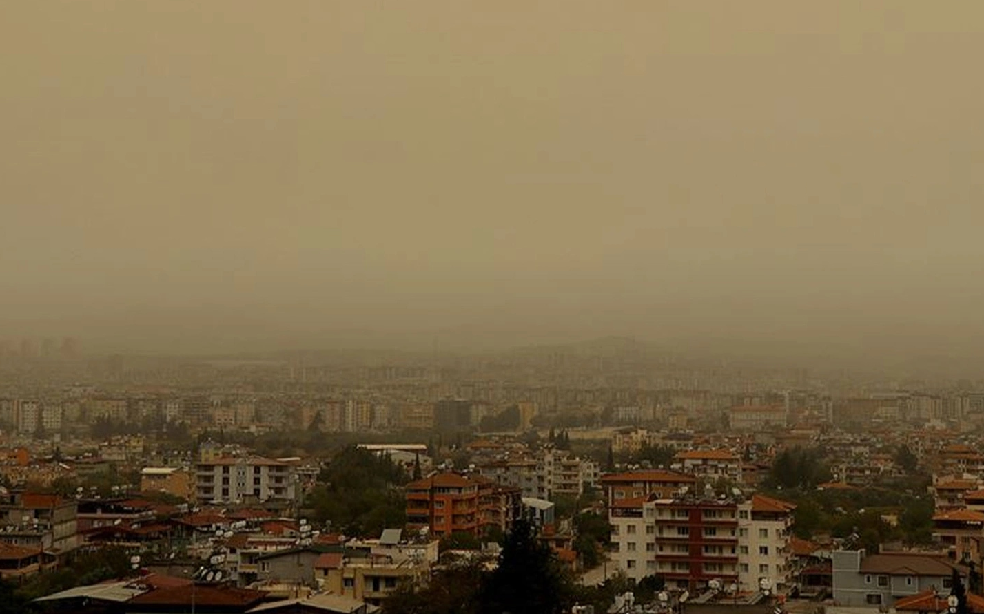 Meteoroloji’den toz taşınımı ve sağanak uyarısı