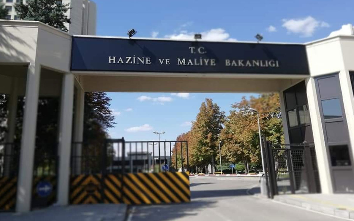 Hazine 1 milyar 541 milyon borçlandı