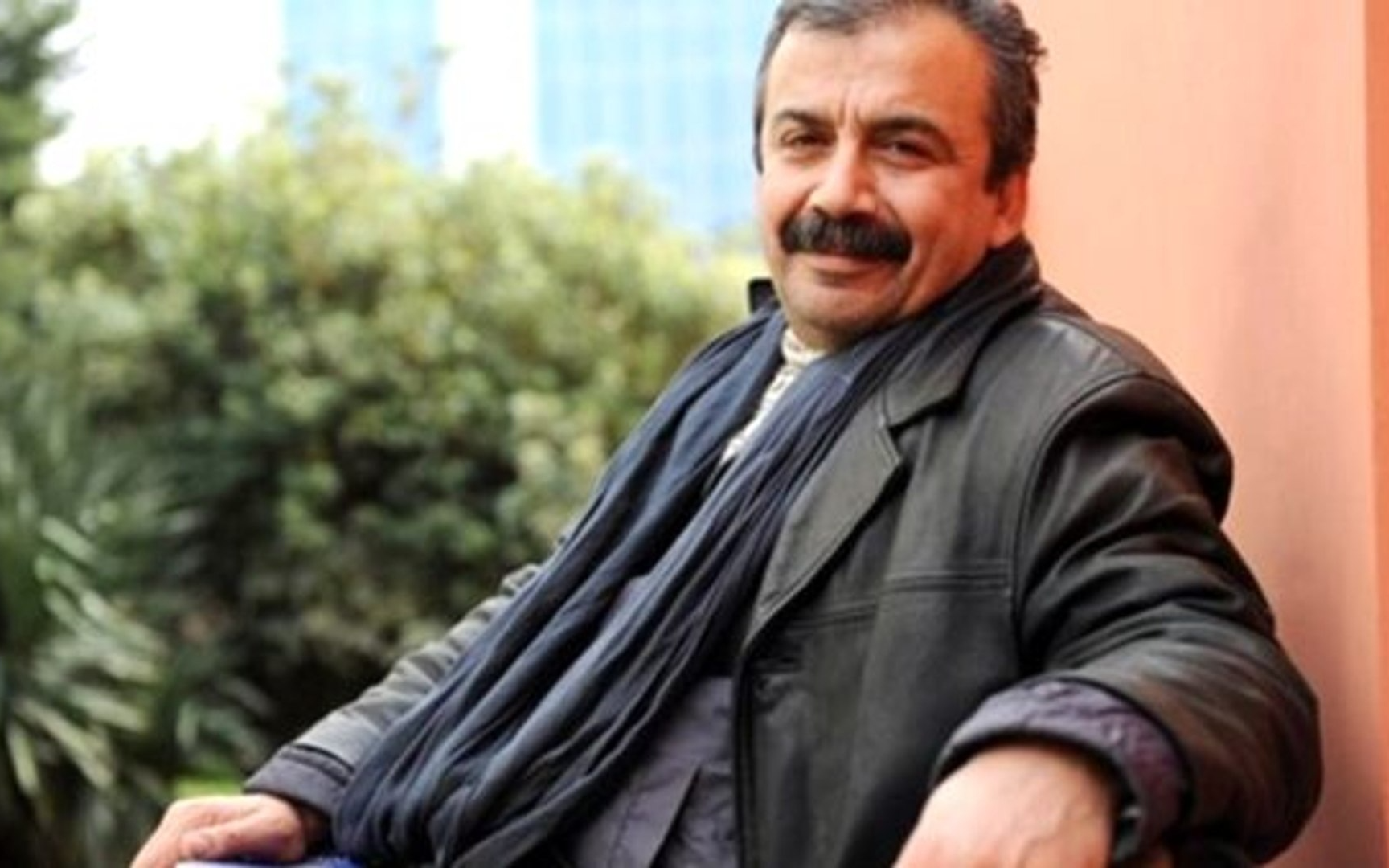 Sırrı Süreyya Önder’e hapis istemi