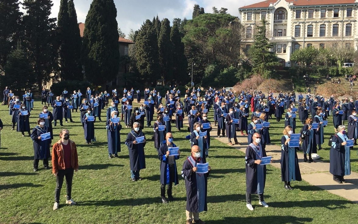 16 akademisyen, Boğaziçi Üniversitesi'nden uzaklaştırıldı