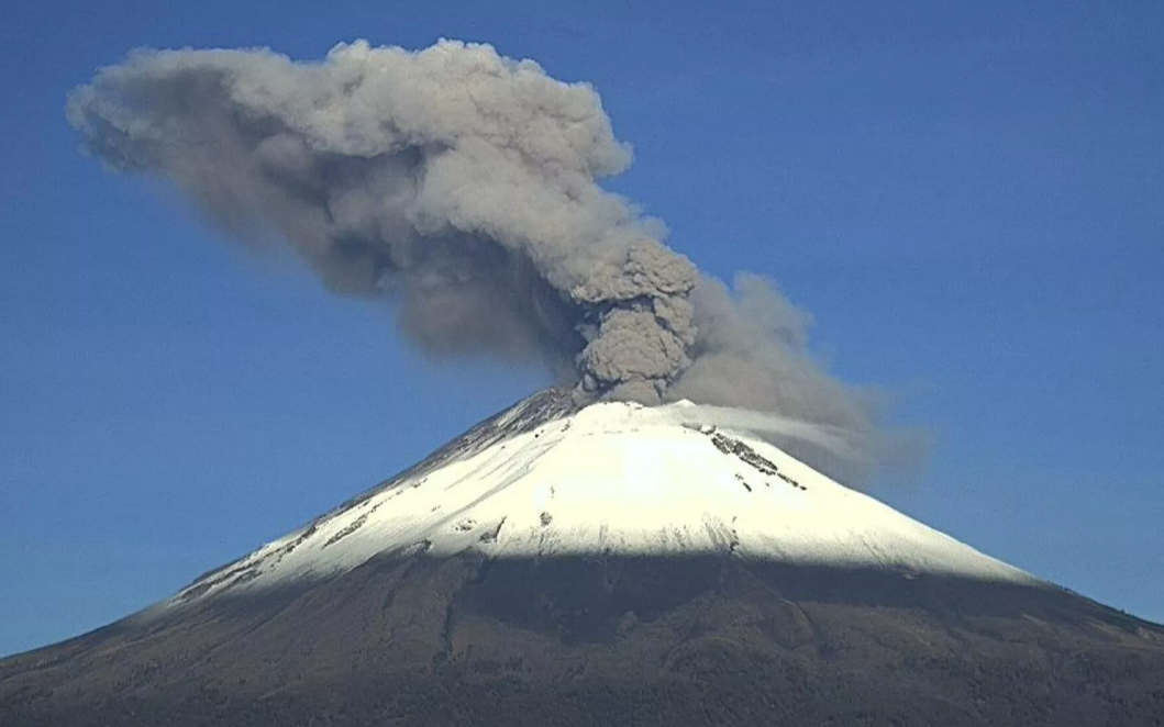 Popocatepetl Yanardağı'nda patlama