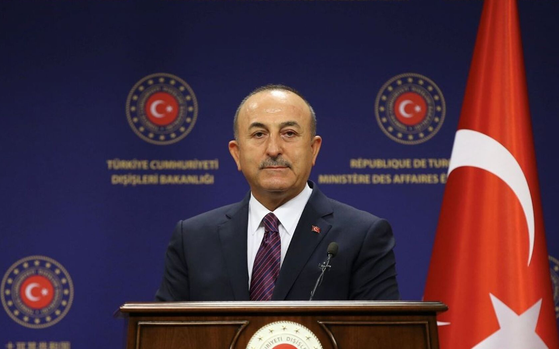 Çavuşoğlu: Yunanistan kaşınmaya devam ediyor