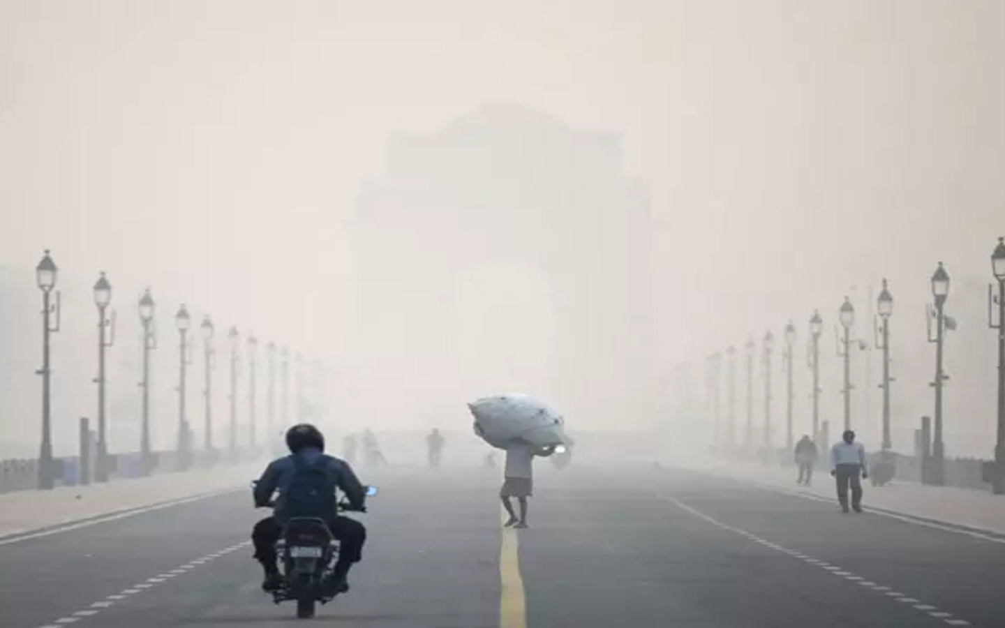 Hindistan'da hava kirliliği tehlikeli boyutlara ulaştı