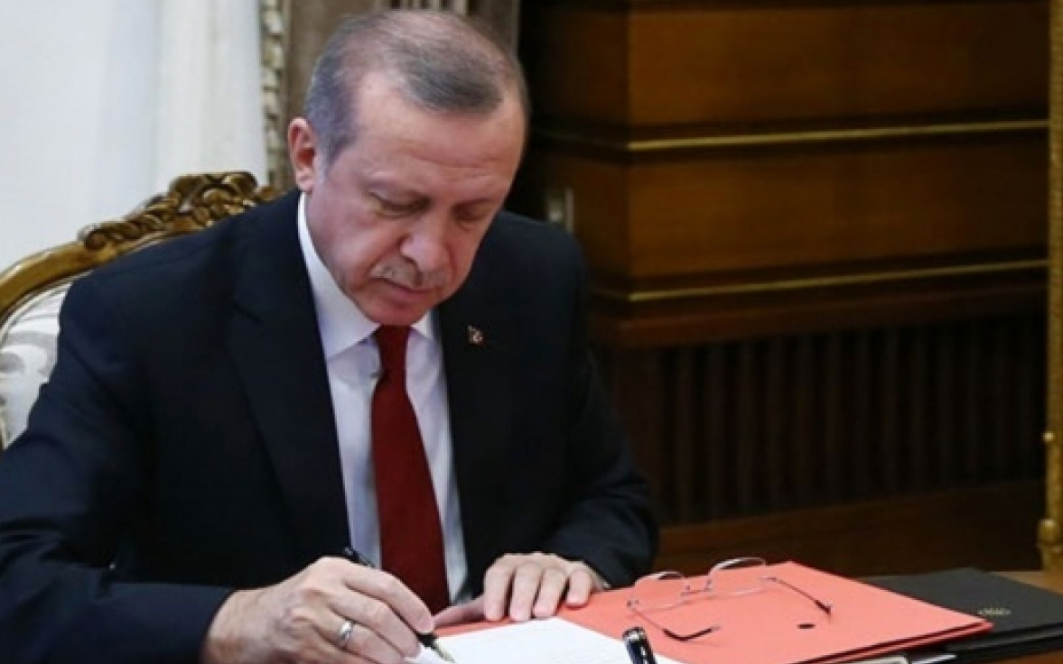 Erdoğan, AKP'li vekillerin akrabalarını bürokrasiye atadı
