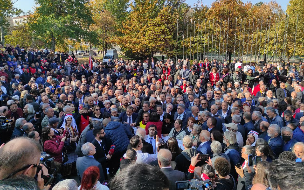 Alevi yurttaşlar, AKP'nin torba yasasına karşı Ankara'da bir araya geldi