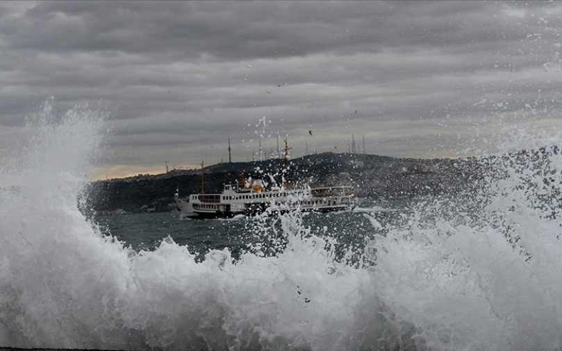 İstanbul'da deniz ulaşımına lodos engeli