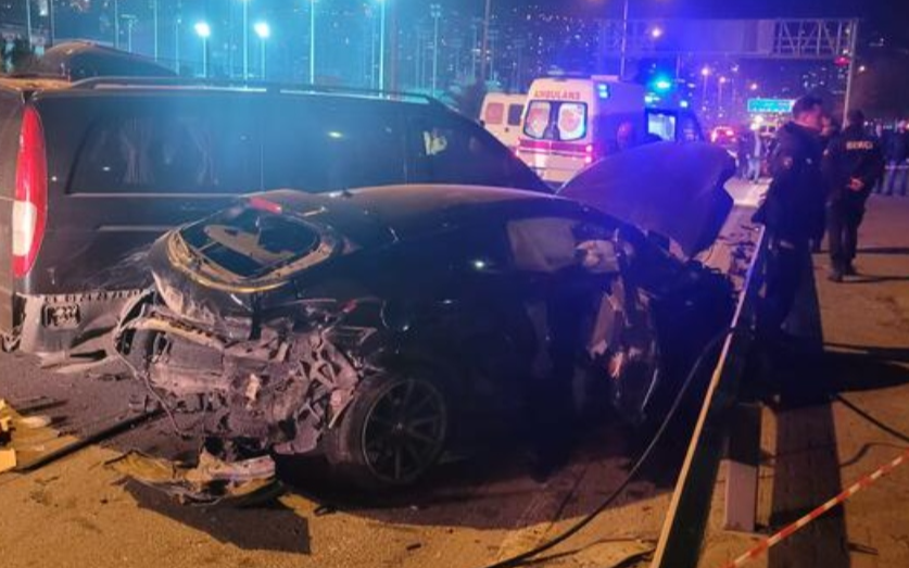 2 ilde trafik kazaları: 3 ölü, 4 yaralı