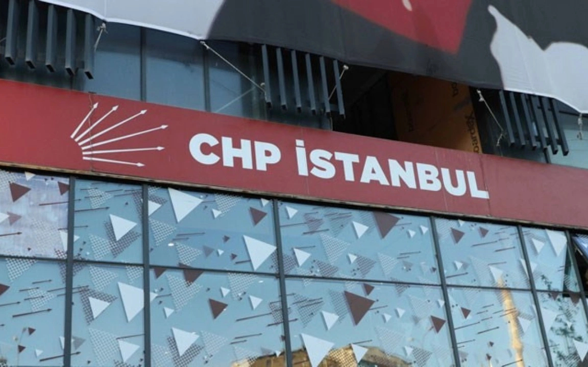 CHP İstanbul İl Başkanlığı'na saldırı soruşturmasında 4 kişi adliyeye sevk edildi