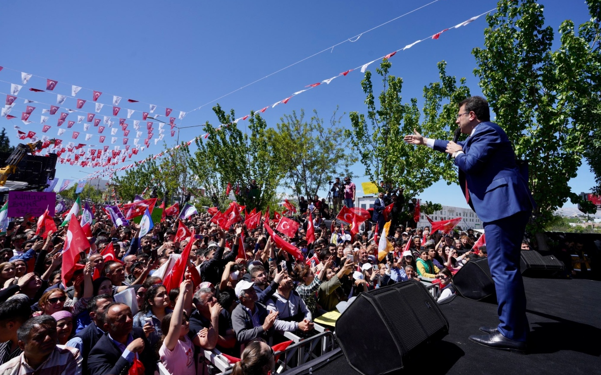 İmamoğlu, Adıyaman'da: 'Demirtaş'a selam söylüyorum'