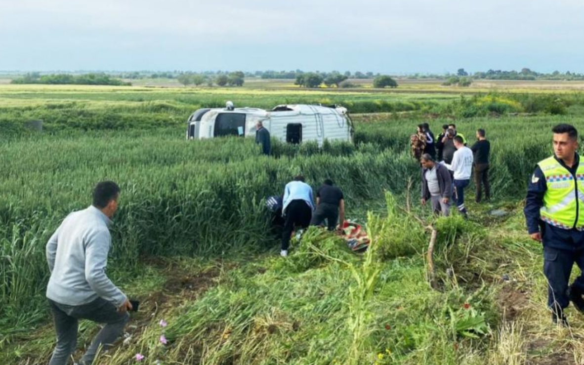 İşçi servisi kaza yaptı: 8 yaralı