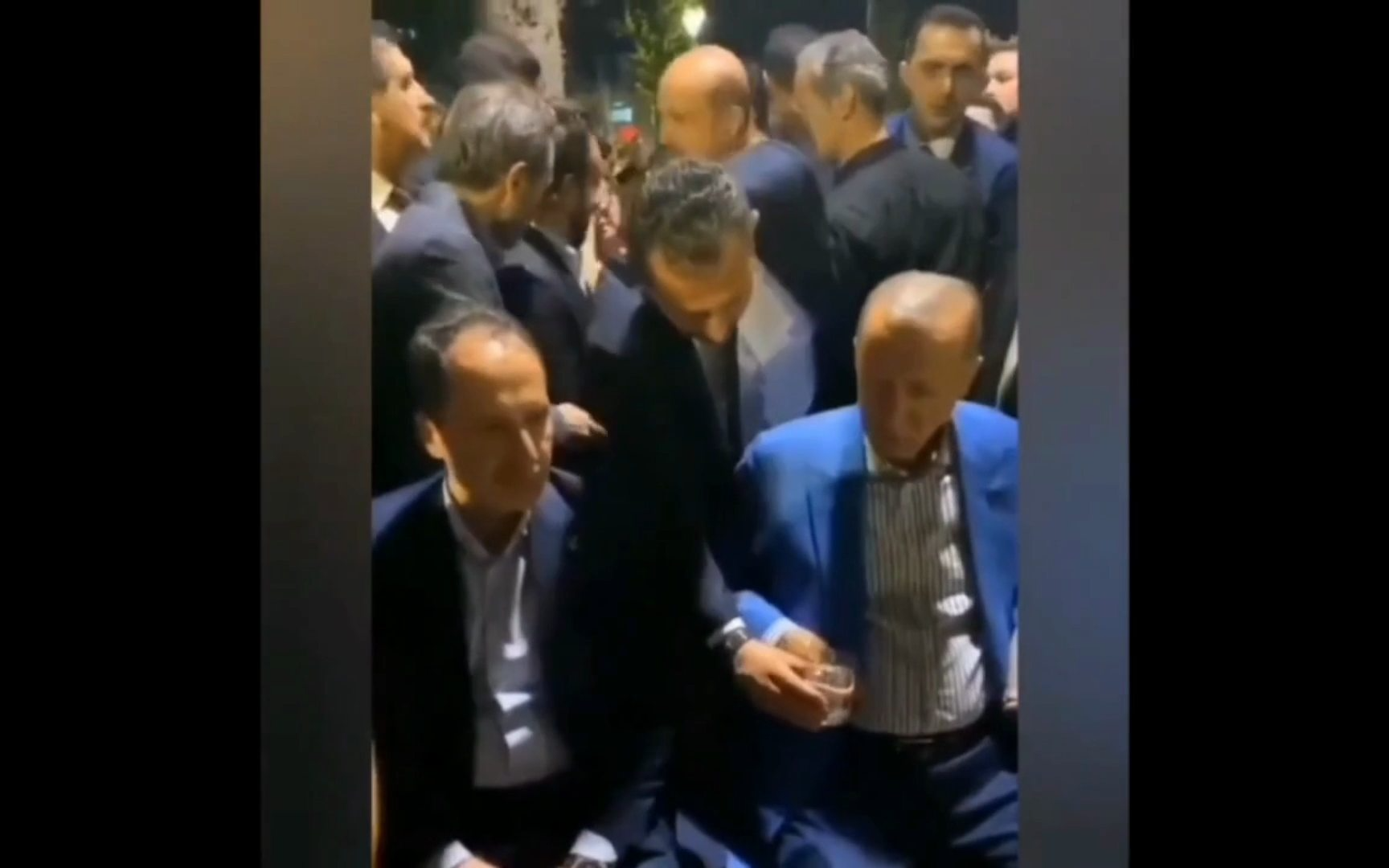 Erdoğan, koruma müdürünün kendisine uzattığı suyu içmedi