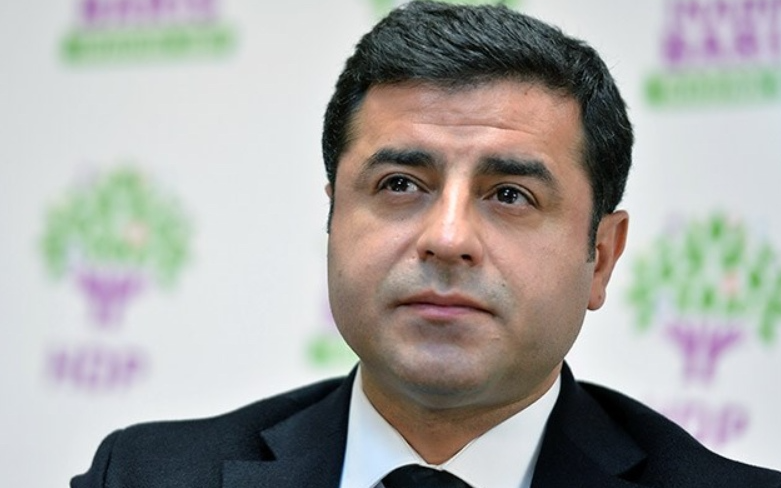 Demirtaş, aktif politikayı bıraktığını açıkladı