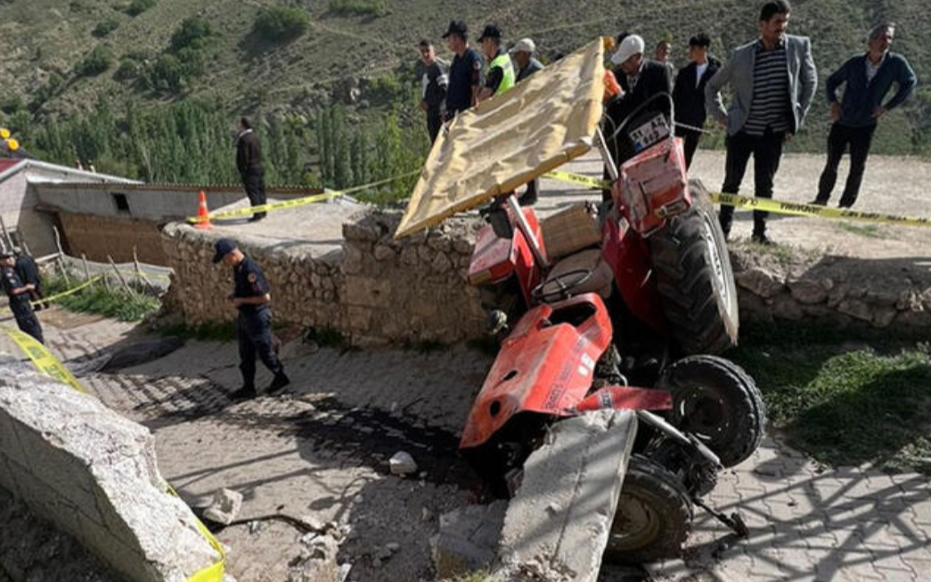 Niğde'de traktör devrildi: Bir ölü, 2 yaralı