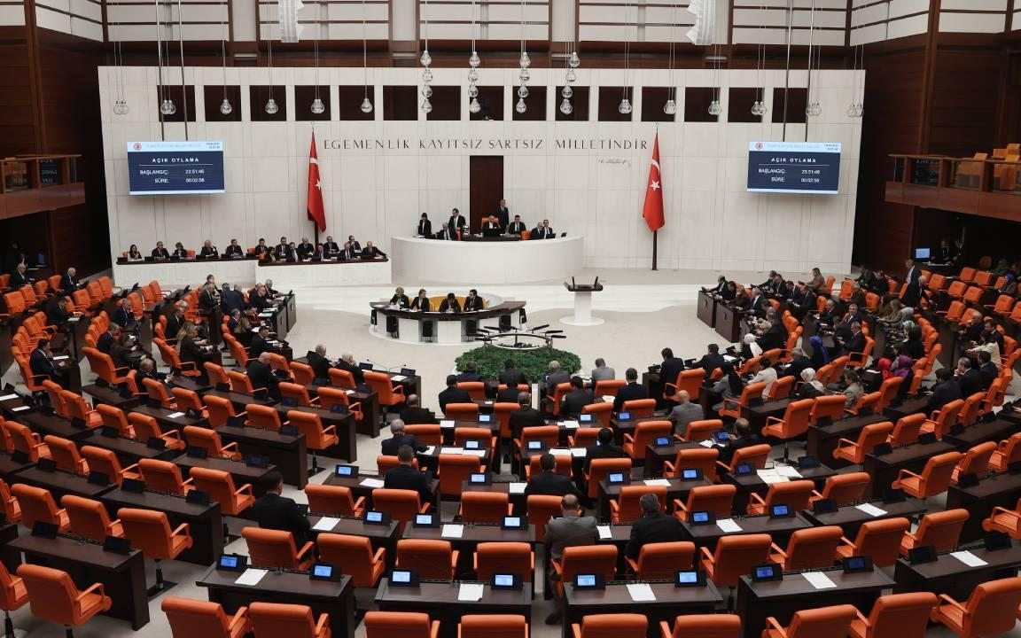 TBMM'nin yeni başkanı AKP'li Numan Kurtulmuş oldu