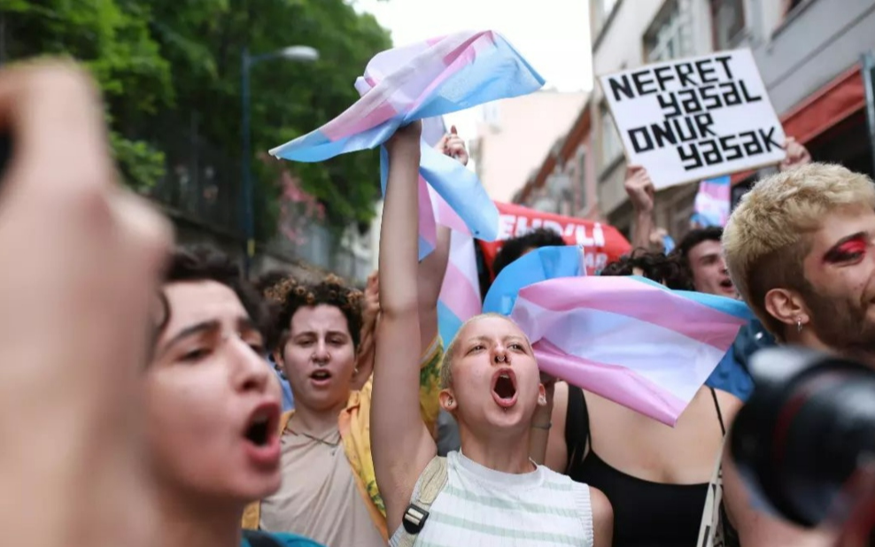 9. Trans Onur Yürüyüşü’ne polis saldırısı: 8 kişi gözaltına alındı