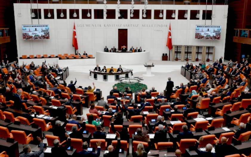 Vergilerin vatandaşa yarattığı yükün araştırılmasına AKP-MHP'den ret!