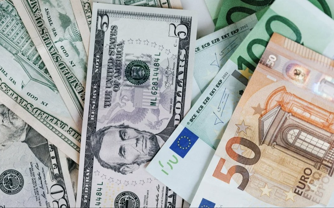 Dolar ve euro haftaya nasıl başladı?