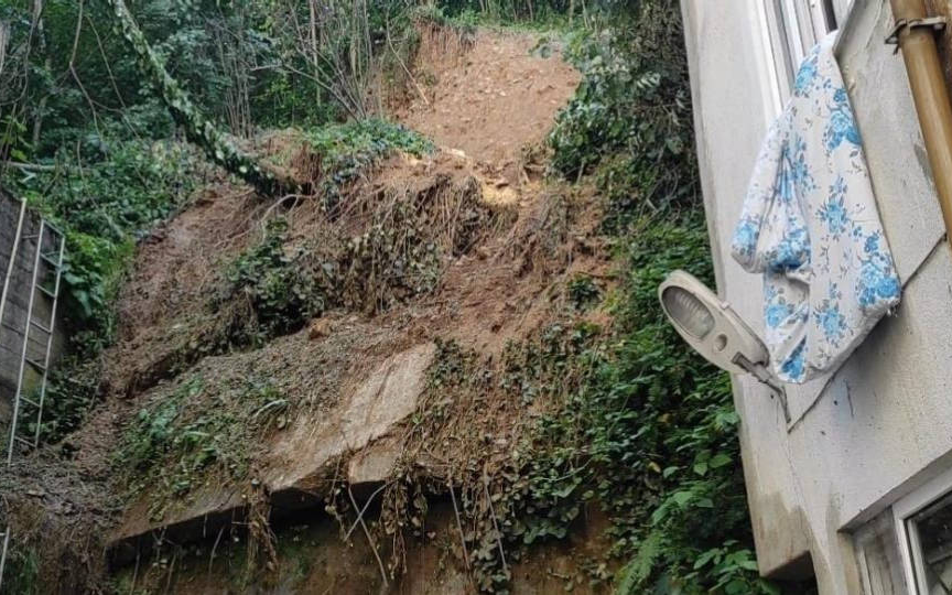 Giresun'da heyelan riski bulunan binalar boşaltılıyor