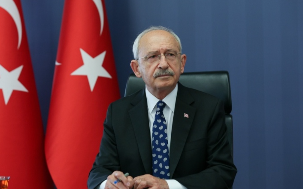 Kılıçdaroğlu: 10 cephede yara almış bir komutan savaşa devam eder, etmelidir