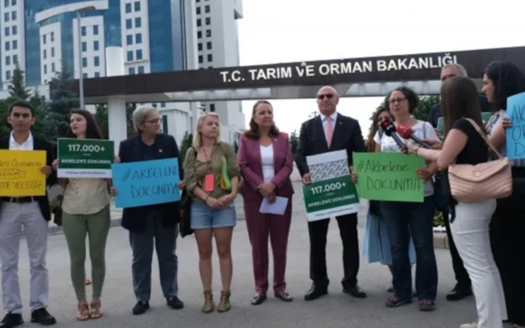 Akbelen Ormanı için bakanlığa 117 bin imza