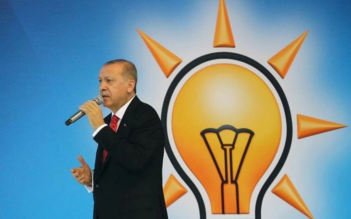 AKP'de bir istifa daha