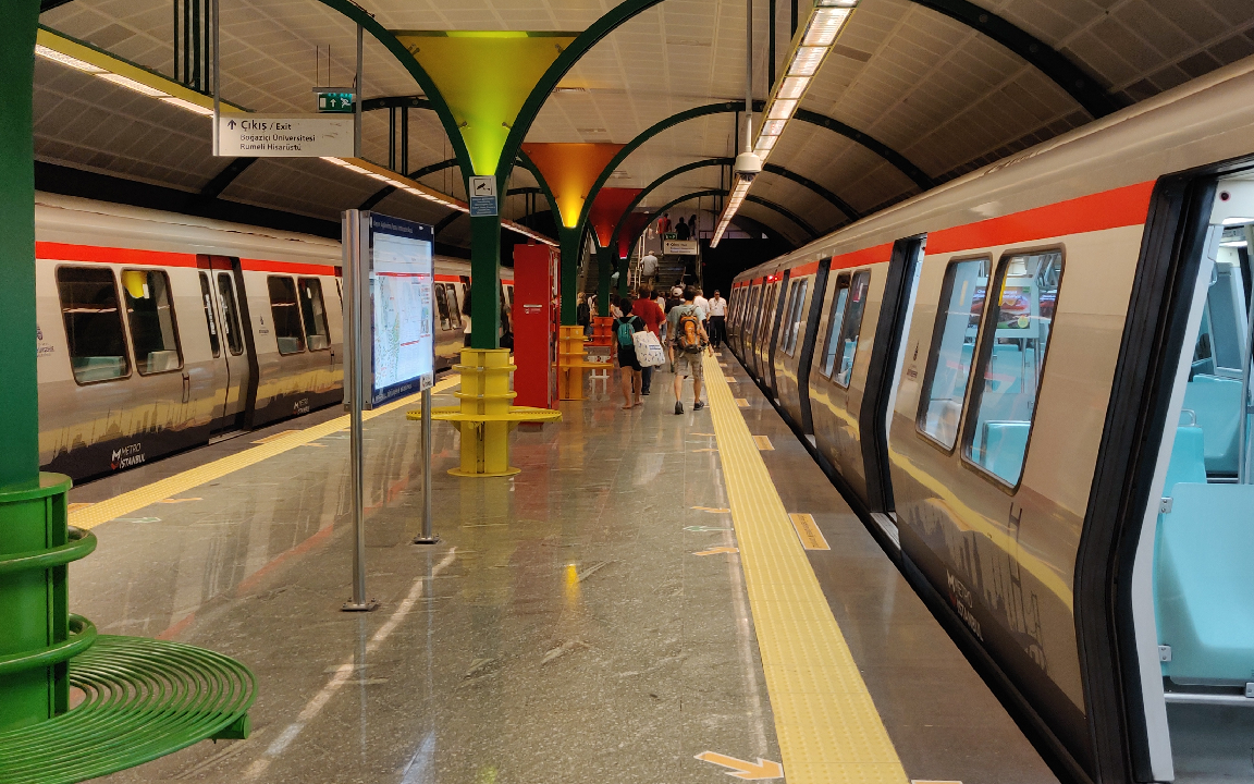 İstanbul’da sel: Bazı metrolar sefer yapamıyor