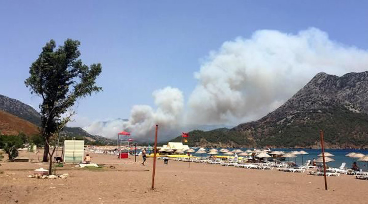 Antalya'da yangın Adrasan'a sıçradı: Olympos tahliye ediliyor