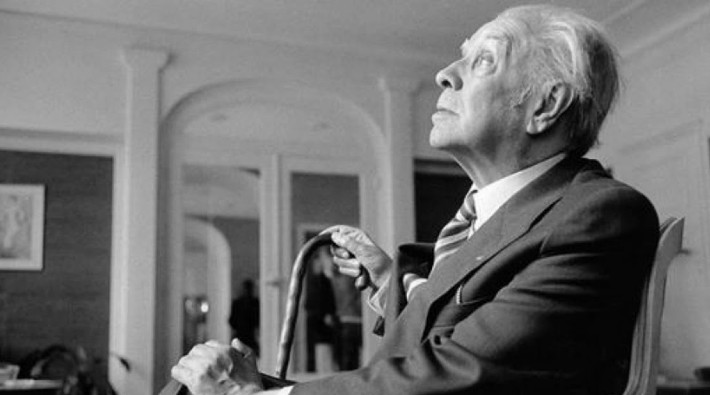 'Başka Bir Dünyada Olacağım': Jorge Luis Borges ile bir röportaj