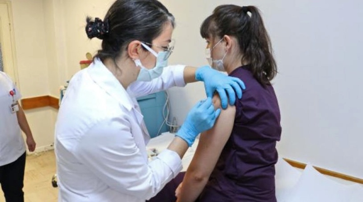 Υπουργός Υγείας: Προχωράμε στο 2ο βήμα του 1ου σταδίου εμβολιασμού