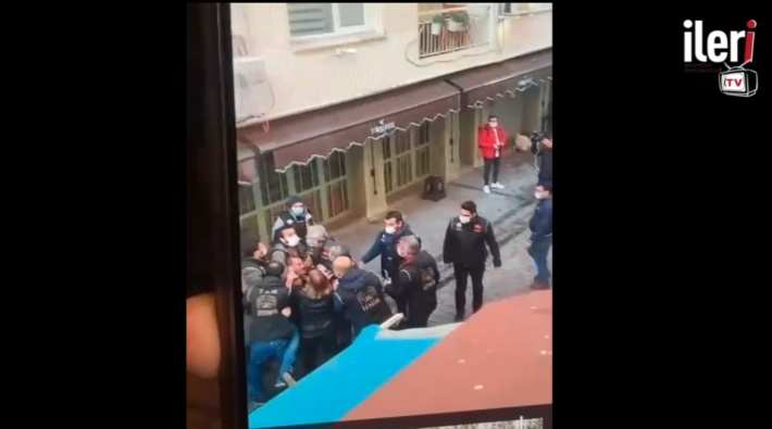 Η αστυνομία επιτέθηκε στους καταστηματάρχες κατά τη διάρκεια των διαδηλώσεων του Βοσπόρου στη Σμύρνη!