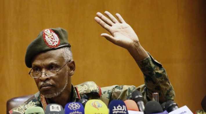 Sudan Askeri GeÃ§iÅ Konseyi'nin 3 Ã¼yesi istifa etti ile ilgili gÃ¶rsel sonucu